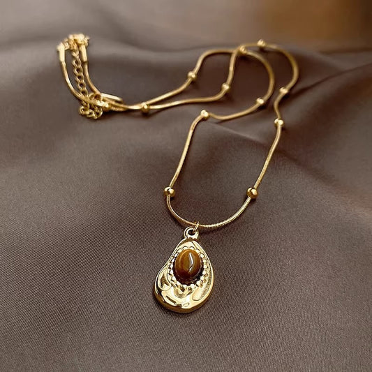Amber Stone Retro Clavicle Chain Necklace