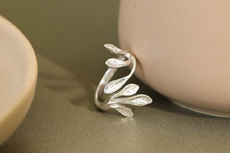 Tree Leaf Golden Ring