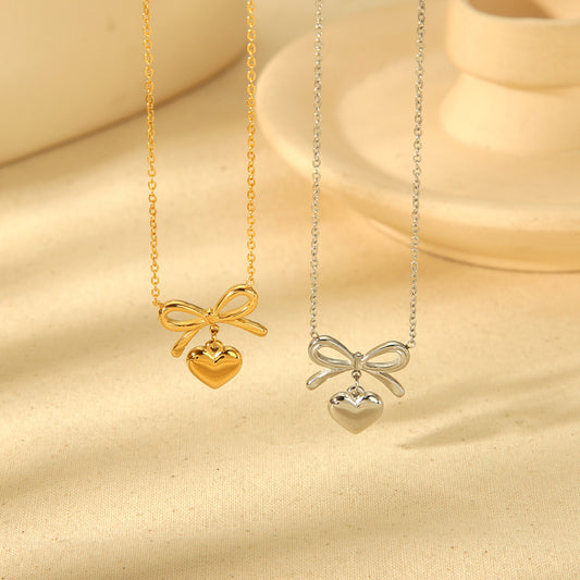 Love Pendant Clavicle Chain Necklace (18K Gold Plated)